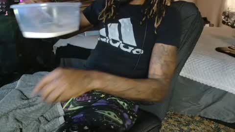 xxxjrstrokesxxx online show from February 28, 7:46 pm