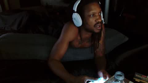 xxxjrstrokesxxx online show from November 1, 9:11 am