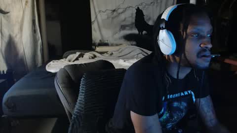 xxxjrstrokesxxx online show from December 1, 12:48 am