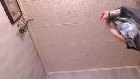 Snapshot of xxxkinkycpl chatting on December 28, 10:03 am isa and gonzo online show from December 28, 10:03 am