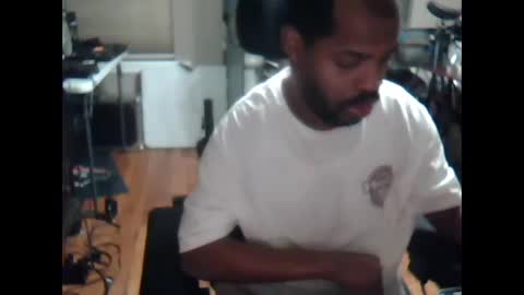 xxxonwheelz online show from September 20, 4:46 am