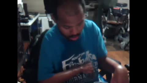 xxxonwheelz online show from October 26, 4:07 am