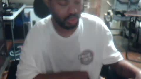 xxxonwheelz online show from November 16, 4:40 am