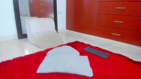 xxxtatianabustyxxx online show from February 14, 6:08 pm