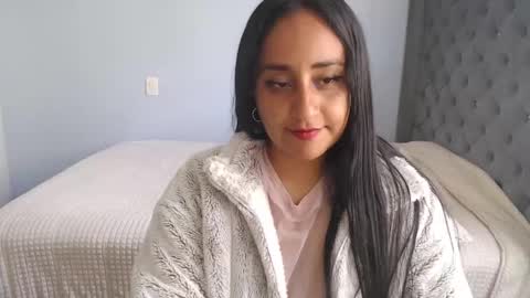 Lunhaa   online show from September 12, 6:08 pm