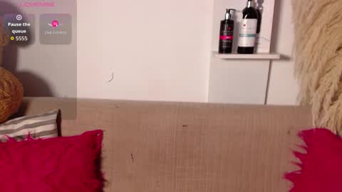 xyomarawild online show from September 21, 6:26 am