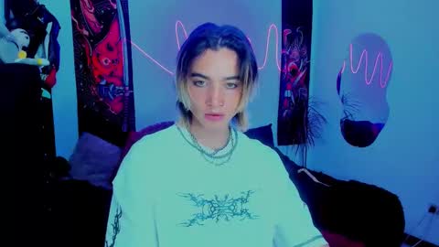 xzerox_ online show from September 20, 2:12 am