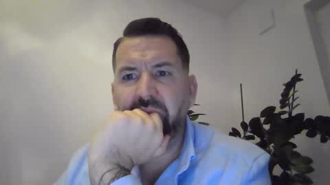 Snapshot of yakijoe chatting on October 23, 11:03 pm yakijoe online show from October 23, 11:03 pm