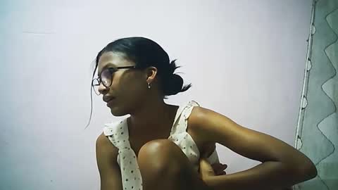 yalane online show from November 12, 7:03 pm