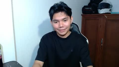 Snapshot of yamati21 chatting on December 2, 10:27 pm Eian online show from December 2, 10:27 pm