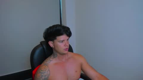 new here online show from November 28, 12:19 pm