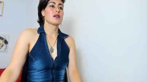 Yasemin online show from October 7, 8:17 pm