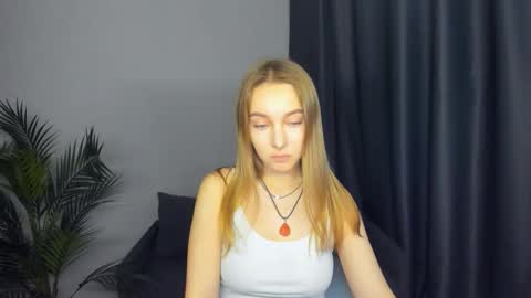 Yasmina online show from November 30, 8:24 pm