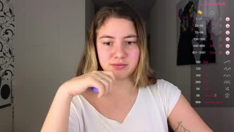 Yasyaa  online show from December 24, 2:10 am