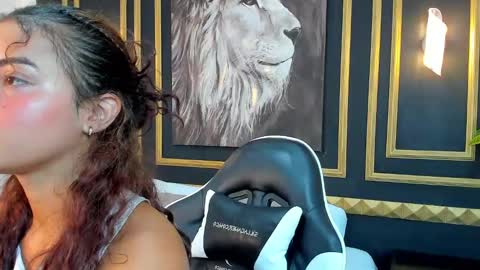 Snapshot of yaya23x chatting on February 8, 12:17 pm yaya23x online show from February 8, 12:17 pm