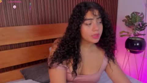 Snapshot of yaya23x chatting on November 8, 2:50 pm yaya23x online show from November 8, 2:50 pm