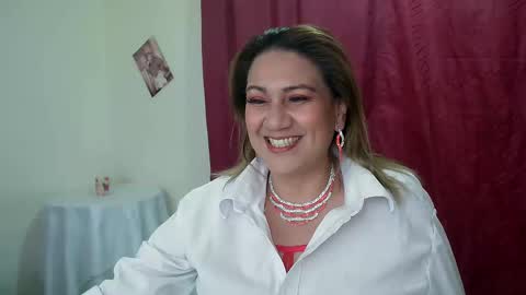 Snapshot of yayita_mature chatting on January 19, 1:55 pm yayita online show from January 19, 1:55 pm