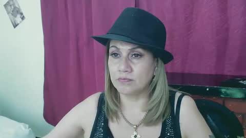 Snapshot of yayita_mature chatting on January 29, 8:35 pm yayita online show from January 29, 8:35 pm