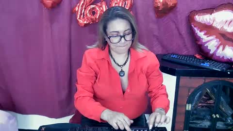 Snapshot of yayita_mature chatting on February 17, 6:15 pm yayita online show from February 17, 6:15 pm