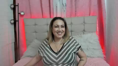 Snapshot of yayita_mature chatting on March 1, 4:44 pm yayita online show from March 1, 4:44 pm