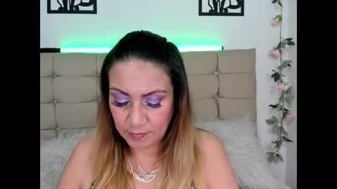 Snapshot of yayita_mature chatting on September 22, 1:46 pm yayita online show from September 22, 1:46 pm