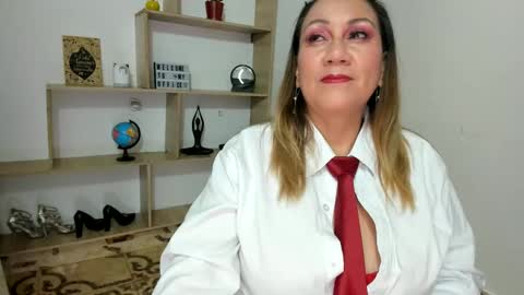 Snapshot of yayita_mature chatting on October 8, 2:25 pm yayita online show from October 8, 2:25 pm