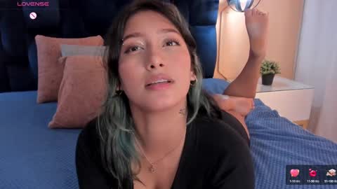 Yazmin online show from January 3, 5:20 pm