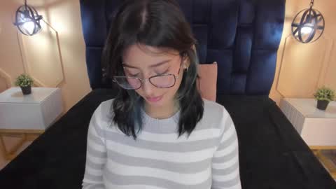 Yazmin online show from January 17, 2:28 pm