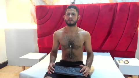 Yeferson online show from November 1, 8:00 pm