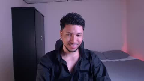 Snapshot of yeff_stone chatting on September 23, 1:30 am yeff online show from September 23, 1:30 am