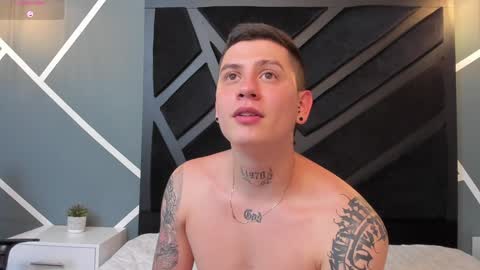 Snapshot of yeiko_romero_ chatting on January 22, 11:43 pm YEIKO ROMERO online show from January 22, 11:43 pm