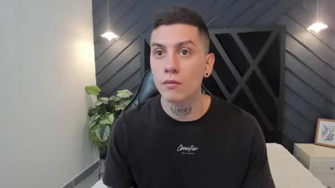 Snapshot of yeiko_romero_ chatting on February 11, 5:18 pm YEIKO ROMERO online show from February 11, 5:18 pm