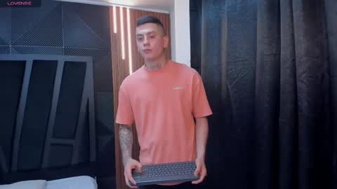 Snapshot of yeiko_romero_ chatting on March 7, 5:28 pm YEIKO ROMERO online show from March 7, 5:28 pm