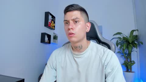 Snapshot of yeiko_romero_ chatting on September 13, 7:13 pm YEIKO ROMERO online show from September 13, 7:13 pm