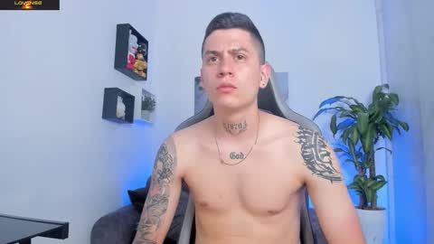 Snapshot of yeiko_romero_ chatting on September 22, 2:46 am YEIKO ROMERO online show from September 22, 2:46 am