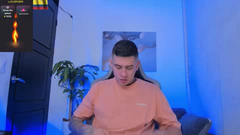 Snapshot of yeiko_romero_ chatting on November 30, 4:05 am YEIKO ROMERO online show from November 30, 4:05 am