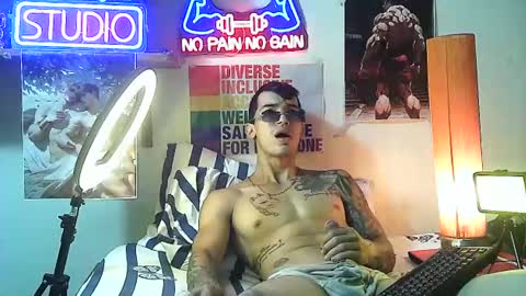 Snapshot of yeisoncastellanos1999 chatting on October 16, 12:00 am yeisoncastellanos1999 online show from October 16, 12:00 am