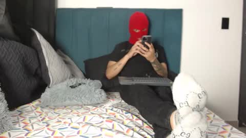 Snapshot of yeisongomezz chatting on September 27, 2:05 am yeisongomezz online show from September 27, 2:05 am