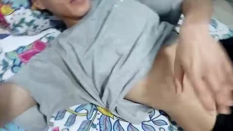 Snapshot of yeisongomezz chatting on October 17, 12:01 am yeisongomezz online show from October 17, 12:01 am