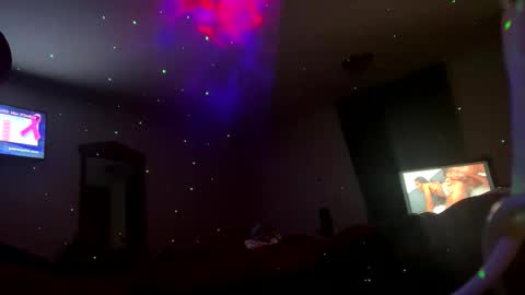 Ella Ts online show from October 6, 8:34 am