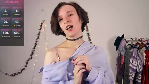 Snapshot of yellow_songbird chatting on September 26, 5:06 pm Liya online show from September 26, 5:06 pm