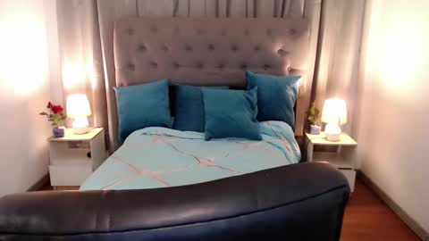 Yen online show from November 4, 6:07 pm