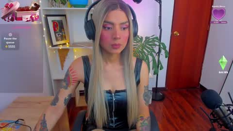 Snapshot of yeriawaddell_ chatting on January 6, 3:29 pm yeriawaddell online show from January 6, 3:29 pm