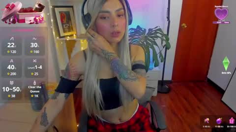 Snapshot of yeriawaddell_ chatting on January 10, 12:38 am yeriawaddell online show from January 10, 12:38 am