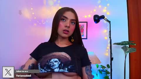 Snapshot of yeriawaddell_ chatting on February 22, 4:09 pm yeriawaddell online show from February 22, 4:09 pm