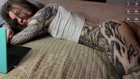 yexes online show from November 13, 3:38 am