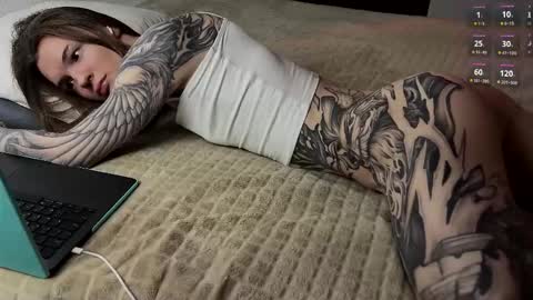 yexes online show from November 30, 3:43 am