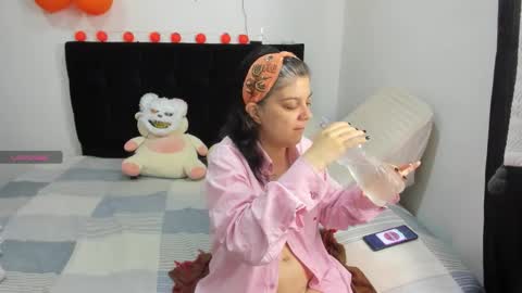 yinyyanghot online show from October 29, 10:17 am