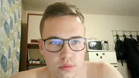 Yminoske online show from November 12, 1:22 pm