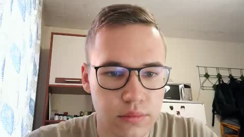 Yminoske online show from November 15, 8:00 am